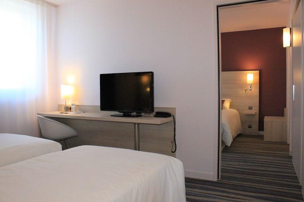 Brit Hotel Vendee Mer Les Achards  Bagian luar foto