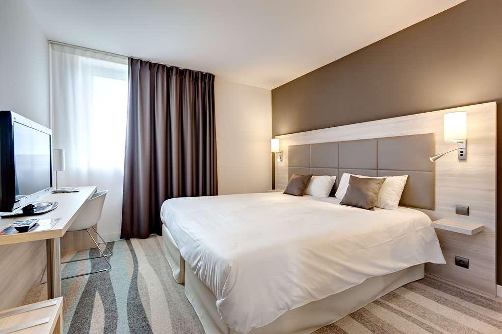 Brit Hotel Vendee Mer Les Achards  Ruang foto